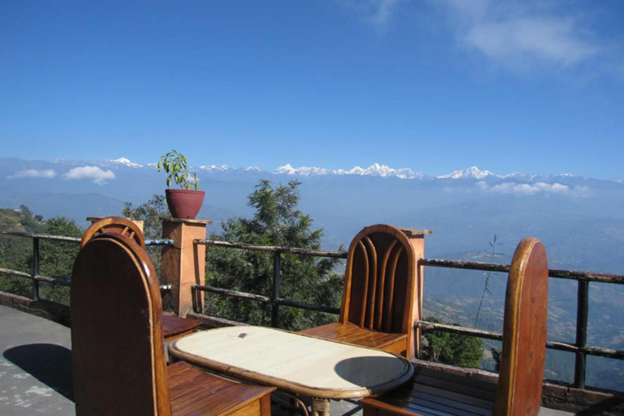 Hotel Atrium Pokhara Esterno foto